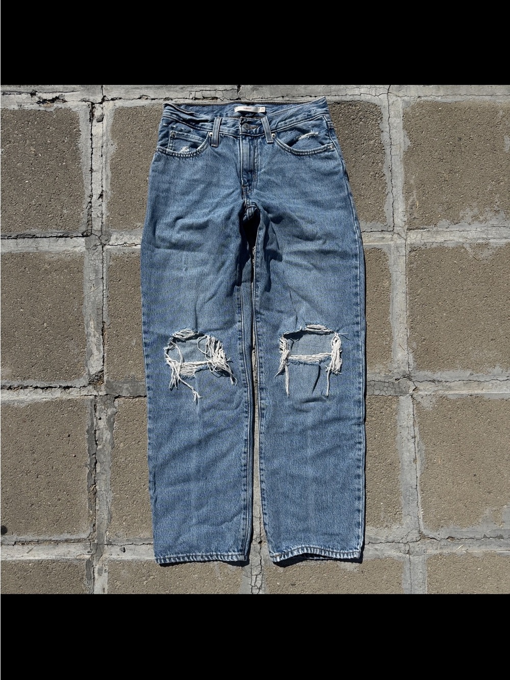 Levi’s Distressed 94’ Baggy Style Jeans